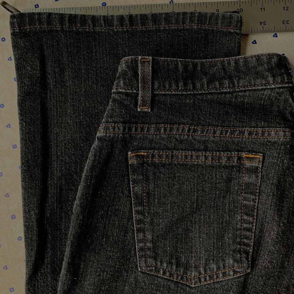 Covington petite women's Sz 8 jeans NWOT